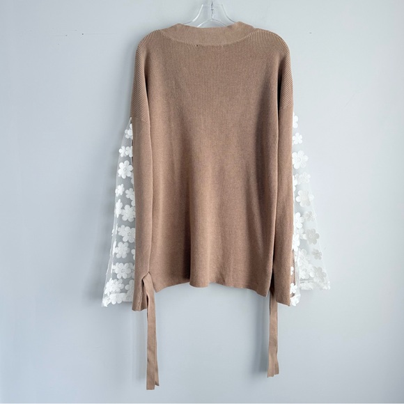 NWT FRENCH CONNECTION Caballo Sweater Camel / White M Knit Floral Lace Sleeves - Picture 6 of 15